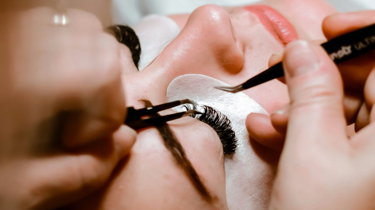5 Things To Know Before Putting On False Eyelashes